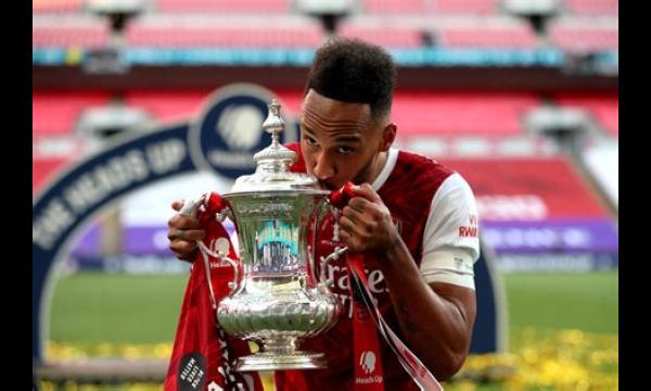 Arsenal-aanvaller Pierre-Emerick Aubameyang 'gaat akkoord met transfer van Barcelona'