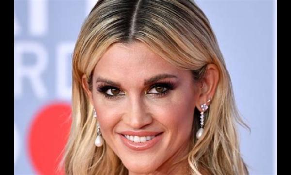 Ashley Roberts geterroriseerd tijdens ‘stalking-beproeving terwijl man wordt gearresteerd’