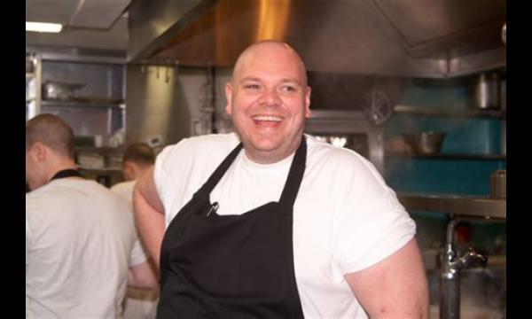 Chef-kok Tom Kerridge klopt £ 100 korting op kerstkookdozen na een tegenreactie