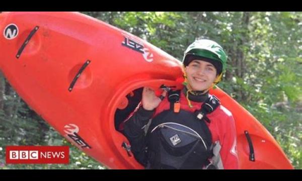 De eerste skydive van de mens eindigt bijna in een ramp als zijn parachute niet opengaat