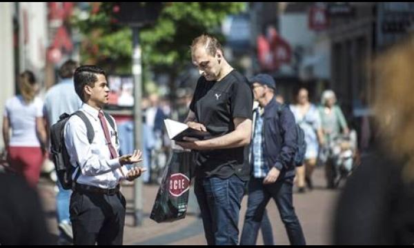 De fitness-app van de jonge lerares draait nog steeds toen ze werd doodgestoken tijdens het joggen