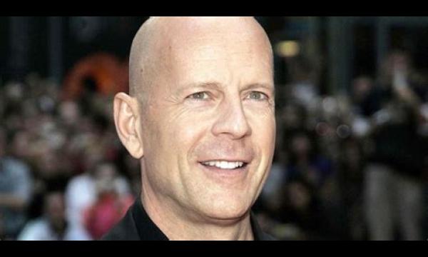 De verslechterende toestand van Bruce Willis dwong regisseurs hun rol op filmsets te verminderen