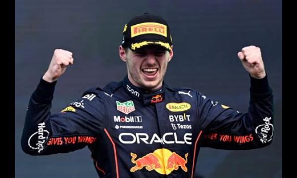 F1 Mexico GP resultaat: Lewis Hamilton weggeblazen door Max Verstappen in actievolle race