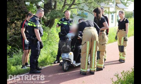 Heldentrio 'springt op metrorails om vrouw te helpen die van scootmobiel viel'