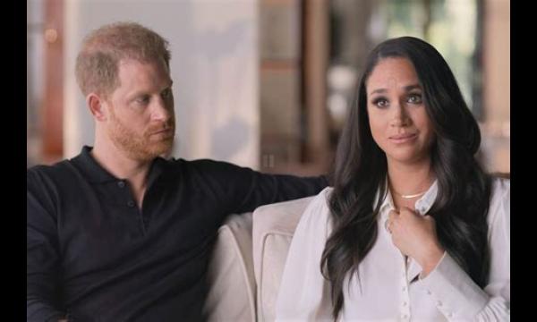 Het personeel grapte 'bevrijd Harry' over zijn relatie met Meghan Markle, nieuwe boekclaims