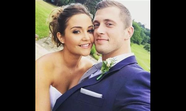 Jacqueline Jossa en Dan Osborne delen een zeldzame foto van een stel tijdens een vakantie in Dubai