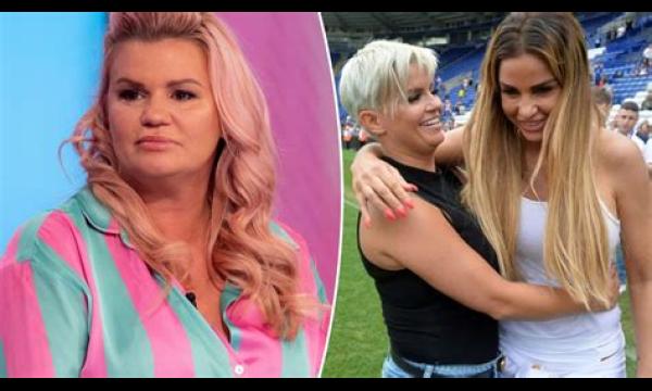 Kerry Katona ‘vervangt Katie Price’ terwijl ze een optreden geeft op Steph’s Packed Lunch