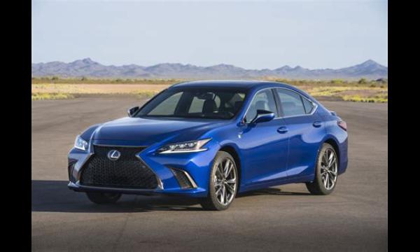 Lexus ES F Sport review: een lust voor het oog, een sedan kost niet veel geld