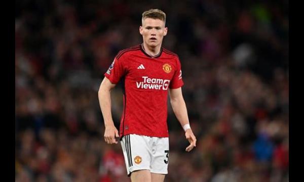 Scott McTominay neemt tijdens de lockdown lessen over van Man Utd-geweldige Cristiano Ronaldo